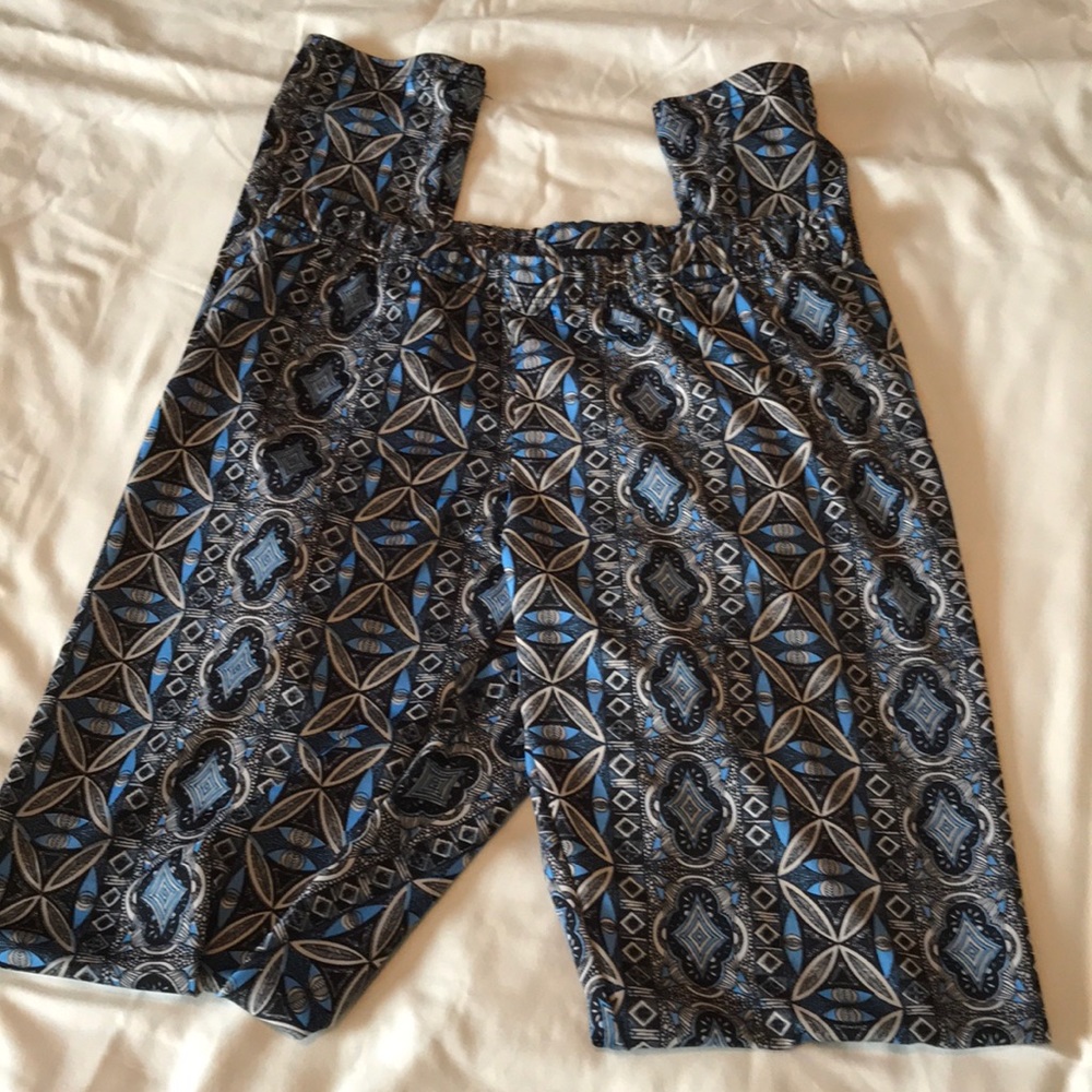 Cute silky leggings